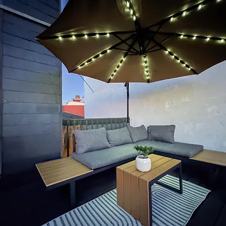 Livu Admiral 130qm Altstadt-traum Mit Dachterrasse Appartamento Wißmar