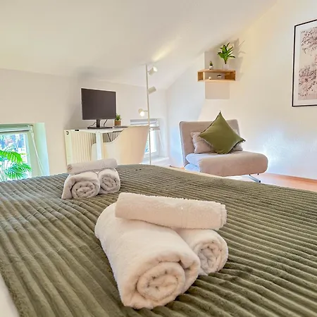 Livu Admiral 130qm Altstadt-traum Mit Dachterrasse Lägenhet